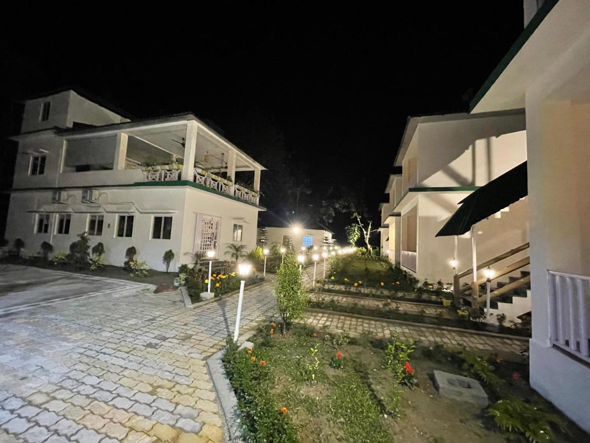 Jaldapara Forest Tourist Lodge Jftl Madari Hat Kültér fotó
