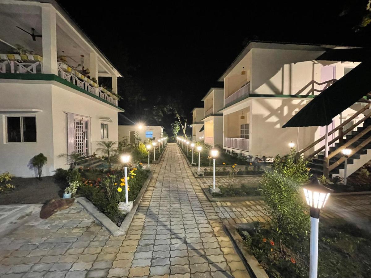 Jaldapara Forest Tourist Lodge Jftl Madari Hat Kültér fotó